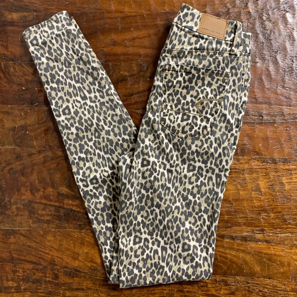 American Eagle leopard print, high waist jogging